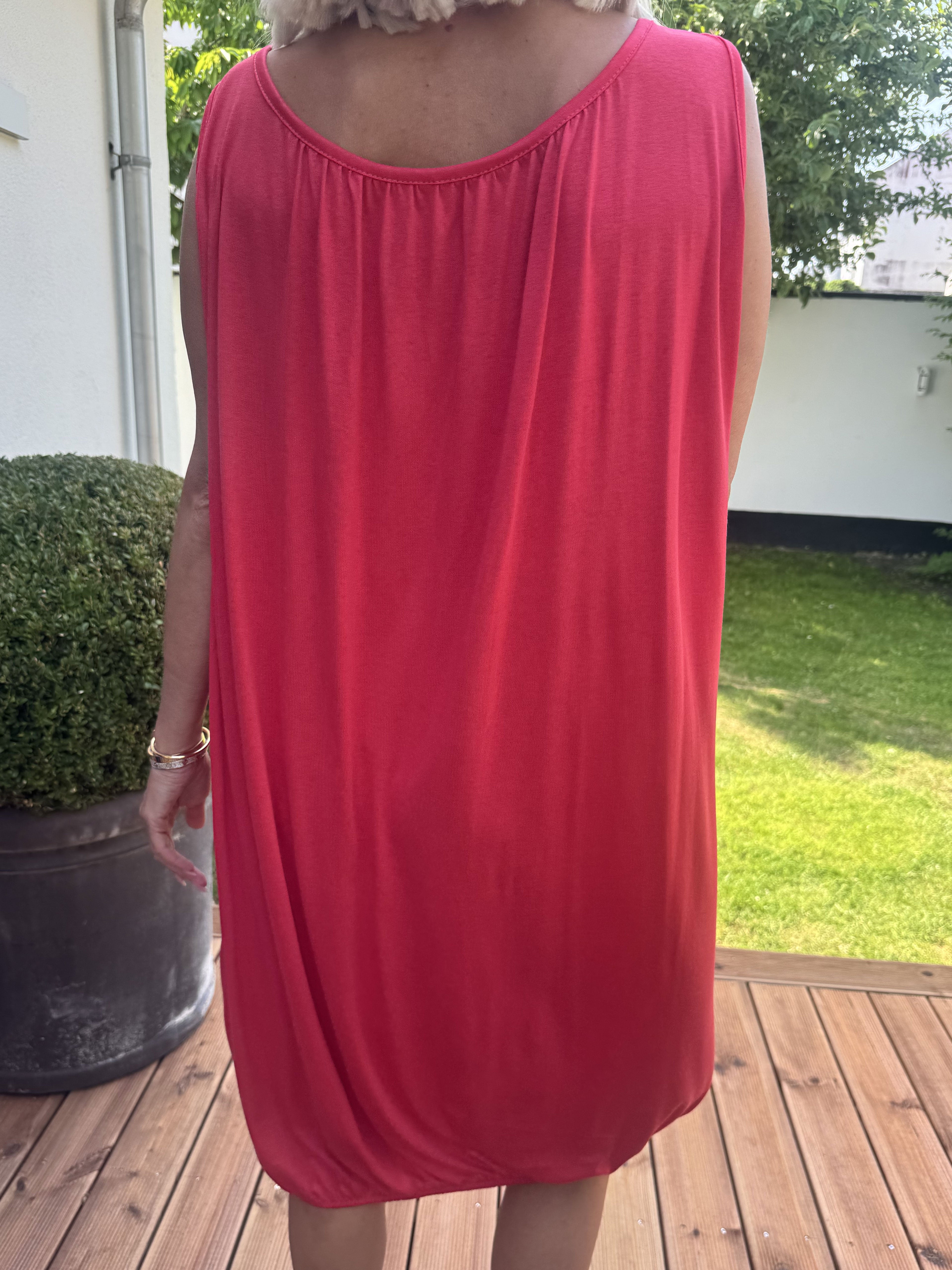 Miracle Sleeveless Dress - Basis kjole i viskose med elastik forneden